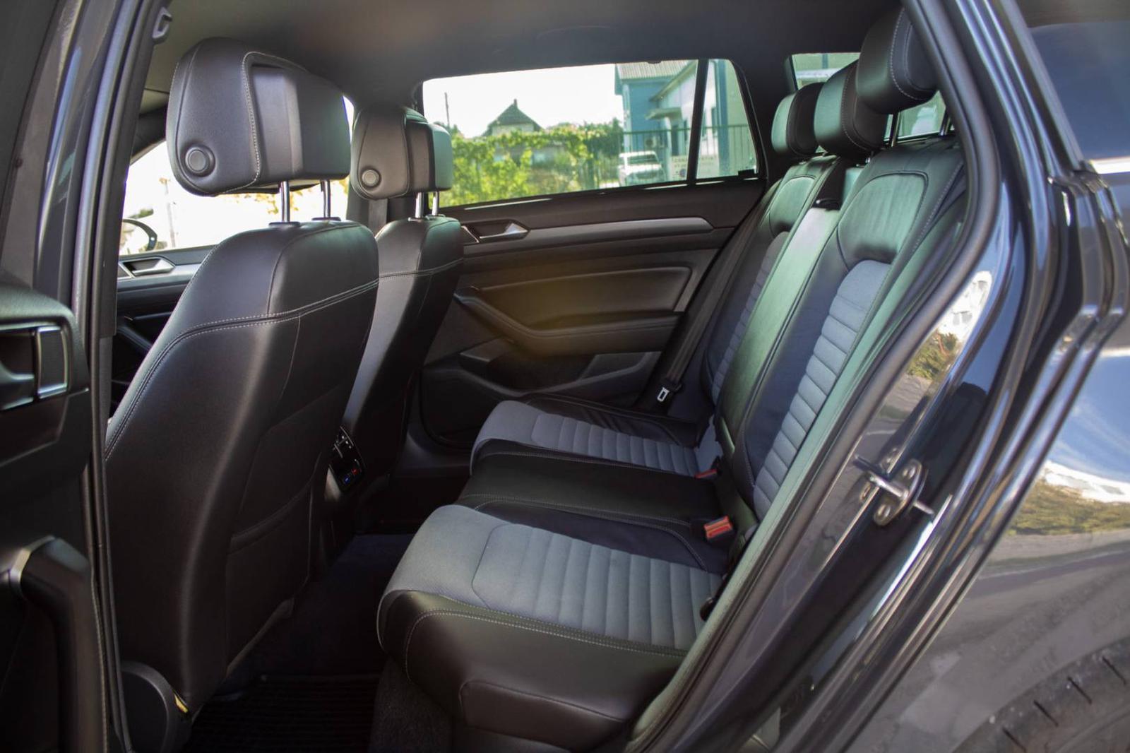 Volkswagen Passat Variant 2.0 TDI BMT R-Line Highline DSG