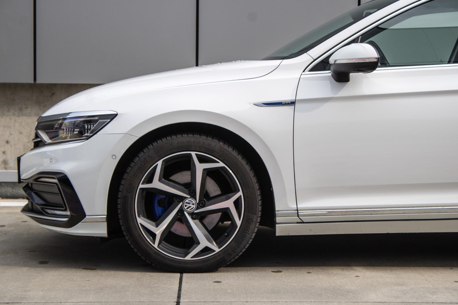 Volkswagen Passat Variant 160 kW, 6-st. automat, 2020, plug-in hybrid