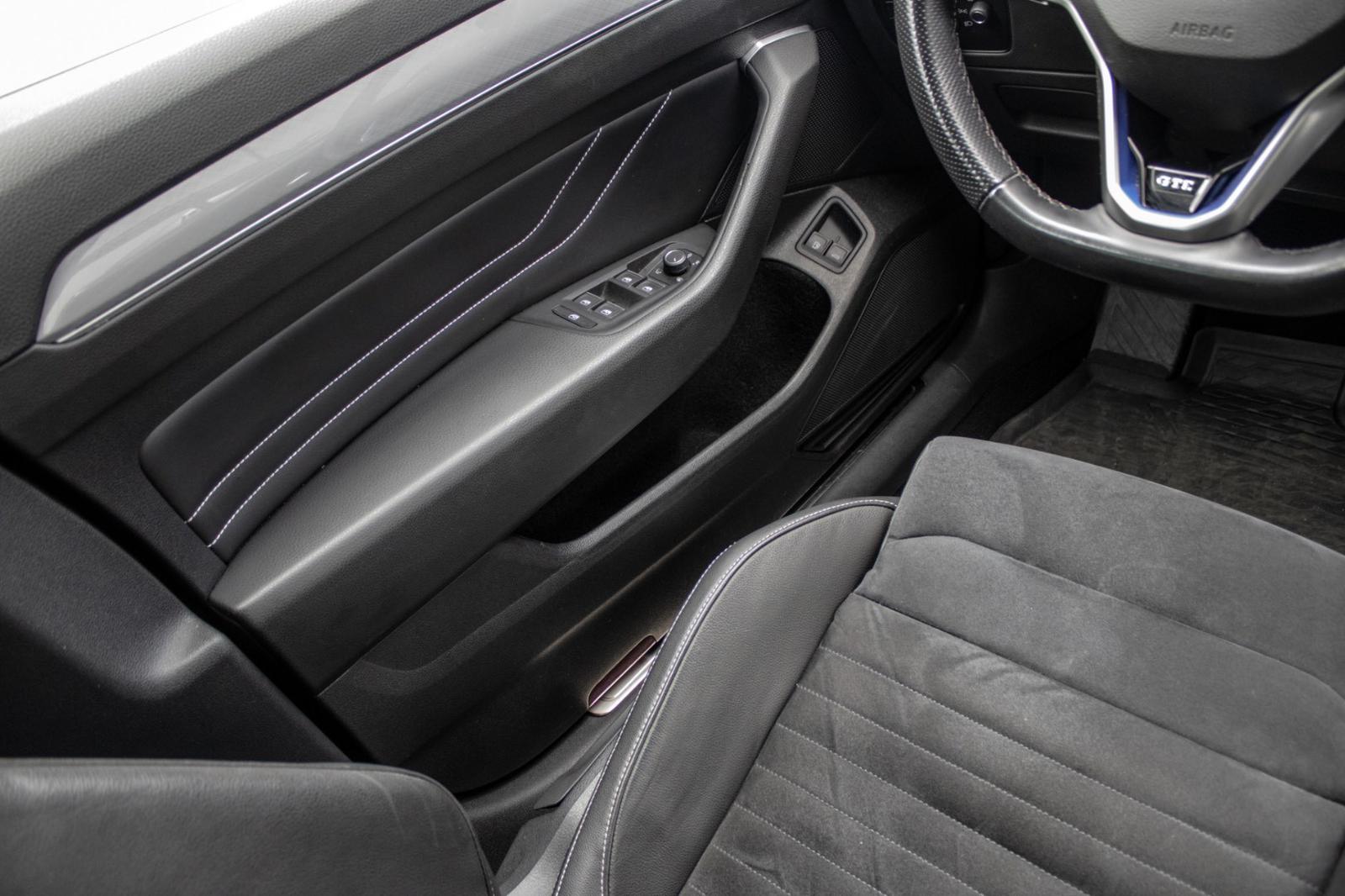 Volkswagen Passat Variant 160 kW, 6-st. automat, 2020, plug-in hybrid