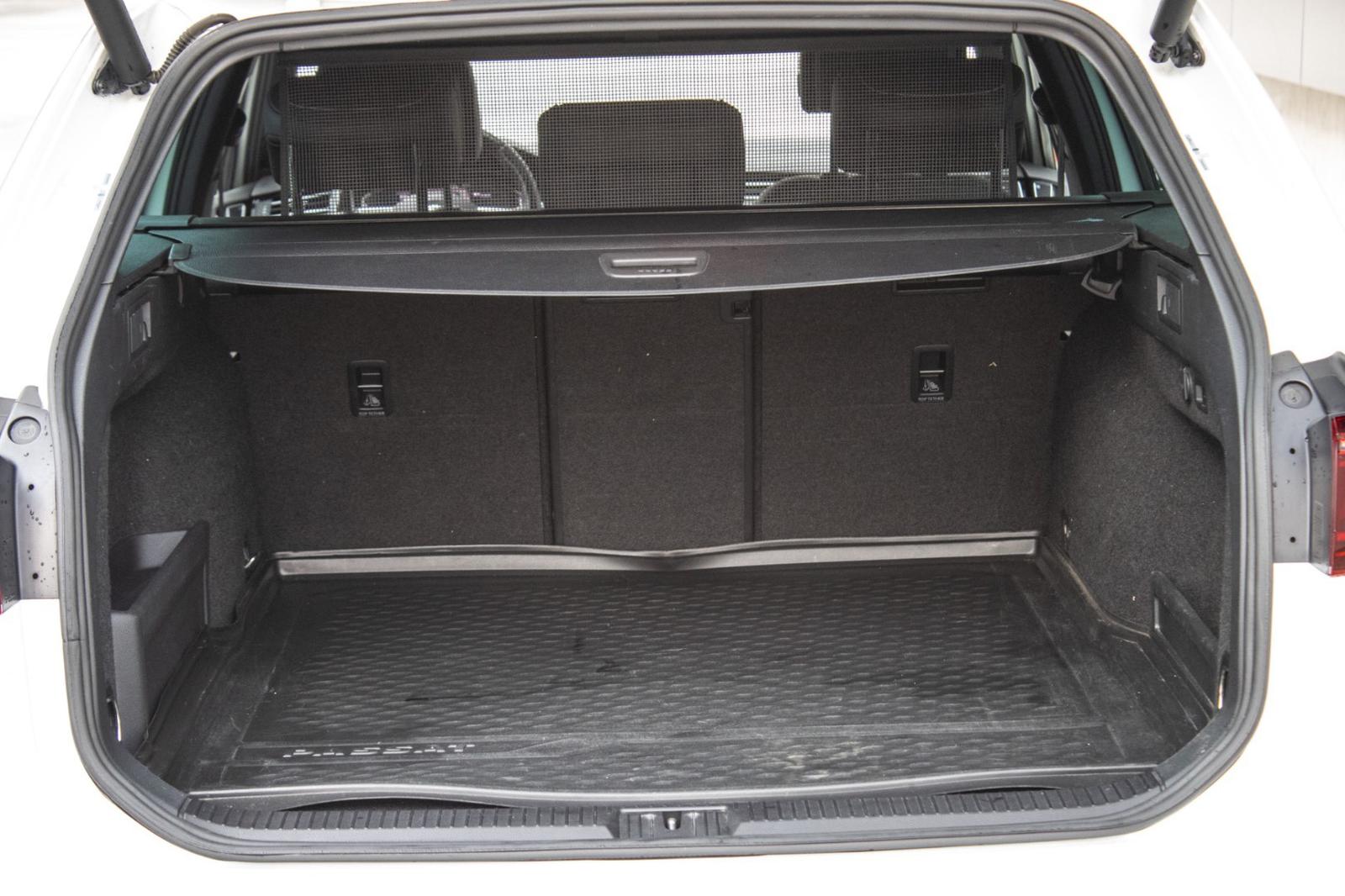 Volkswagen Passat Variant 160 kW, 6-st. automat, 2020, plug-in hybrid