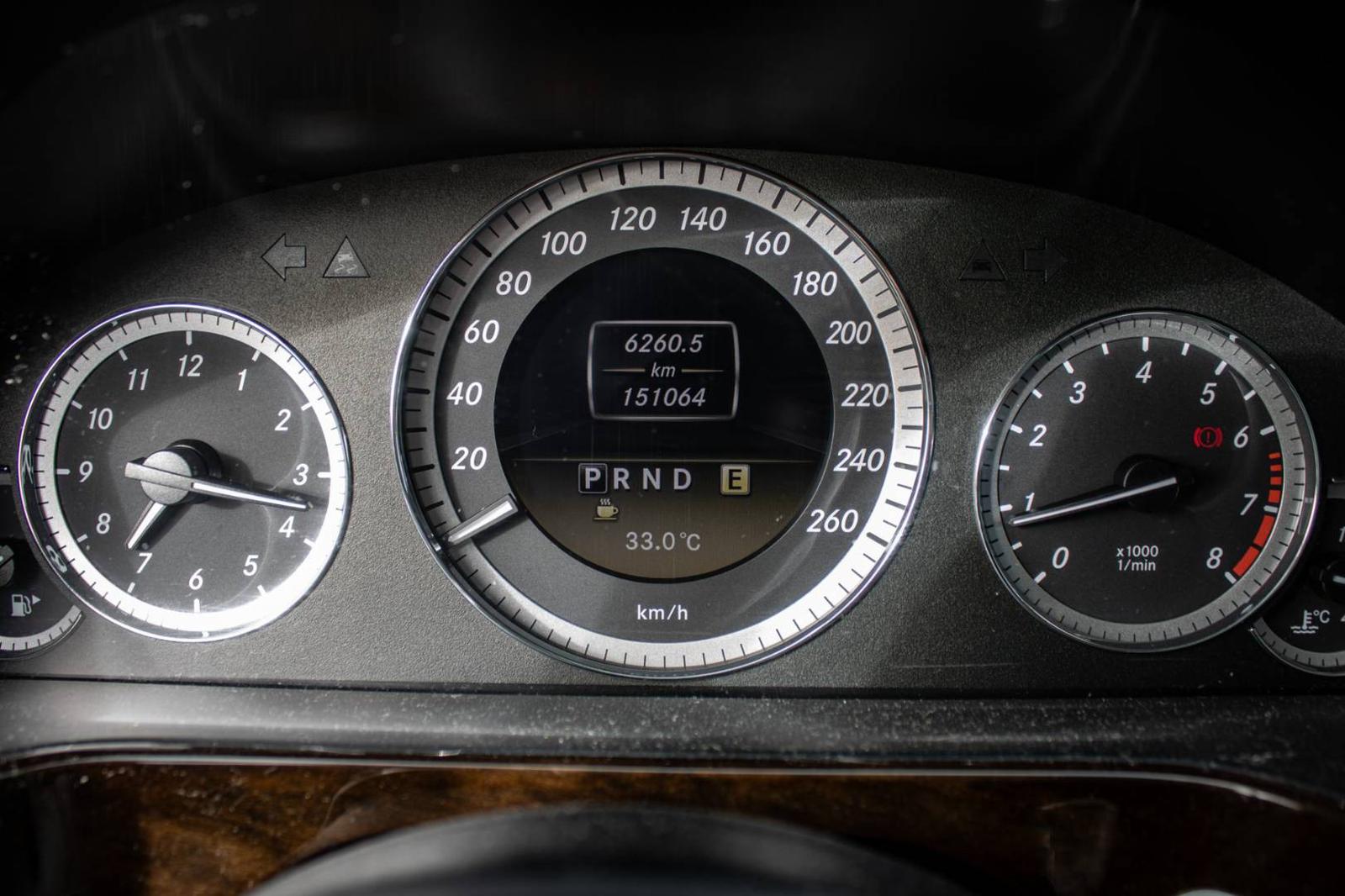 Mercedes-Benz E trieda Sedan 200 CGI Blue Classic 7G