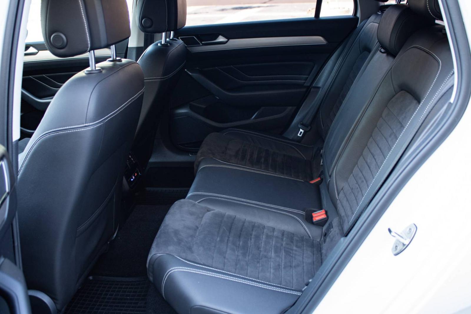 Volkswagen Passat Variant 2.0 TDI EVO Elegance DSG