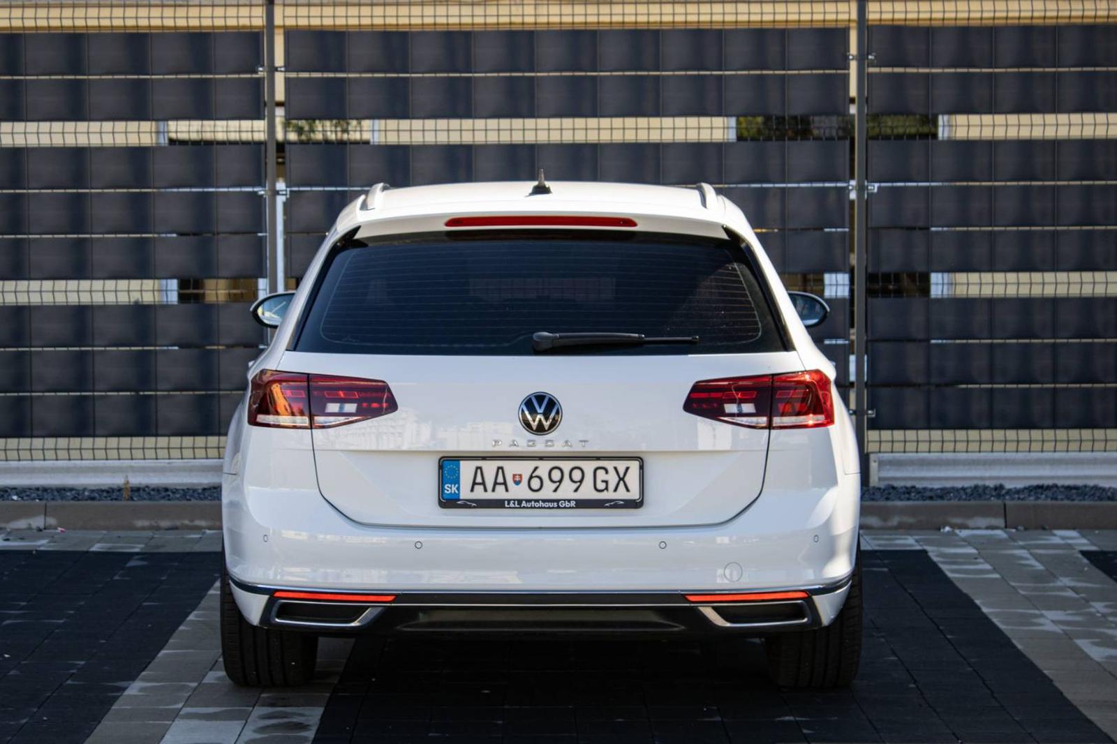 Volkswagen Passat Variant 2.0 TDI EVO Elegance DSG