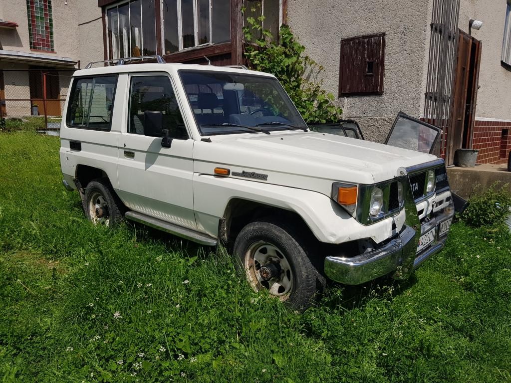 Toyota Land Cruiser 70 3.0 TD