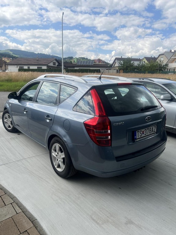 KIA Cee’d Sporty Wagon 1.6 CRDi EX