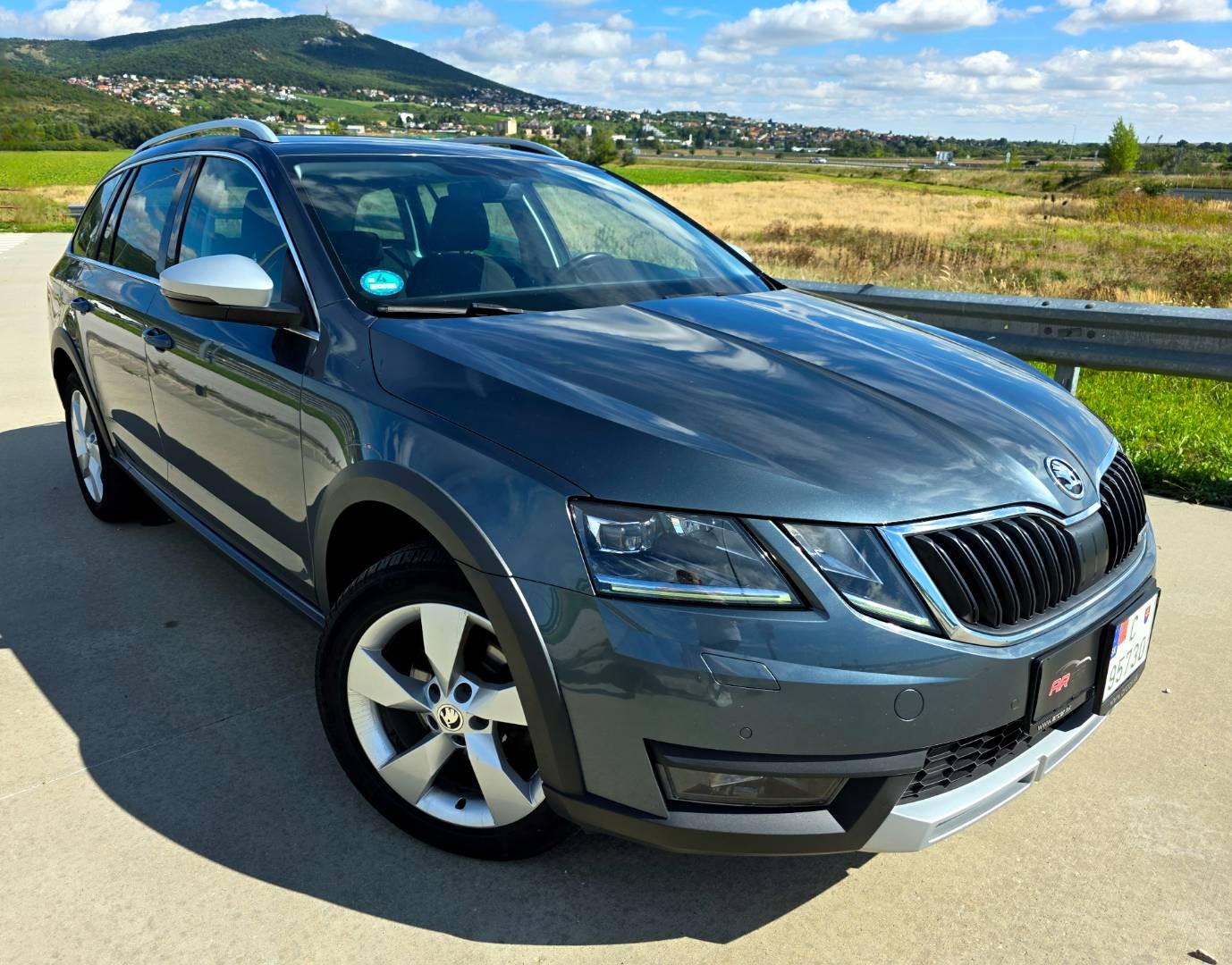 Škoda Octavia Combi 2.0 TDI Scout DSG 4x4