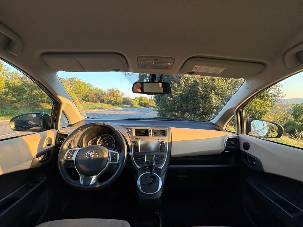 Toyota Verso-S 73kw Automat