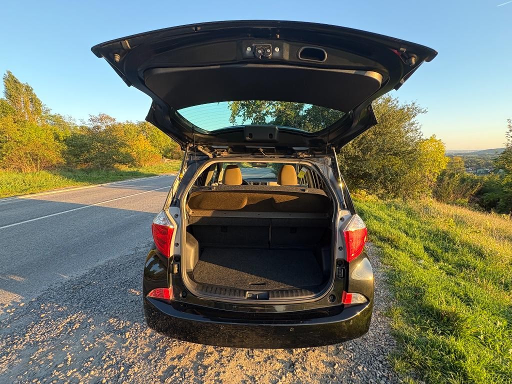 Toyota Verso-S 73kw Automat