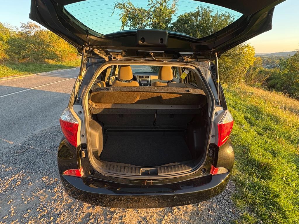 Toyota Verso-S 73kw Automat