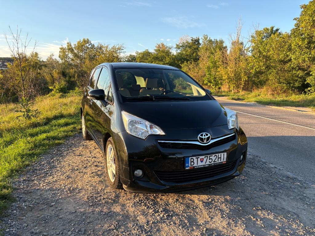 Toyota Verso-S 73kw Automat