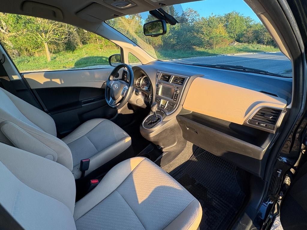 Toyota Verso-S 73kw Automat