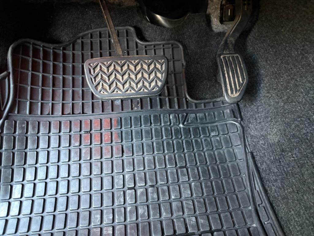 Toyota Verso-S 73kw Automat