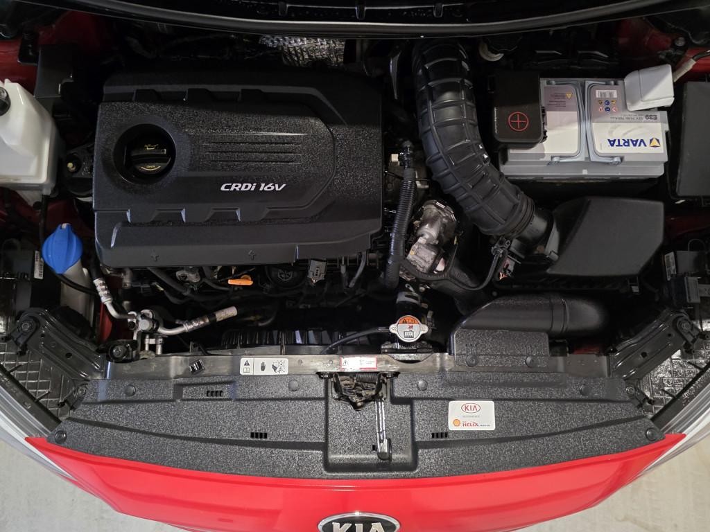 KIA Cee’d Sporty Wagon Combi 100kw Manuál