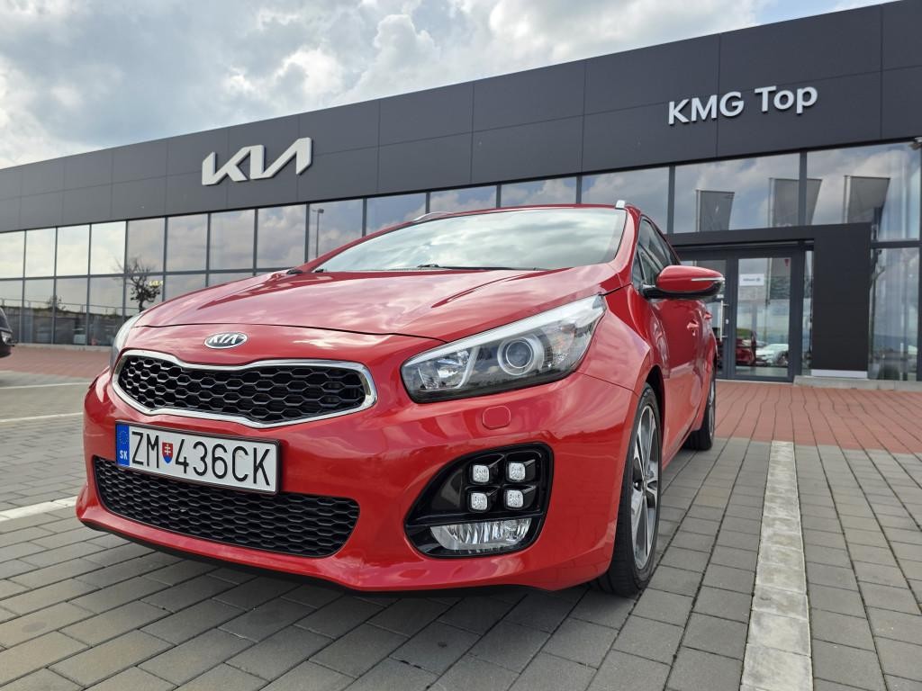 KIA Cee’d Sporty Wagon Combi 100kw Manuál