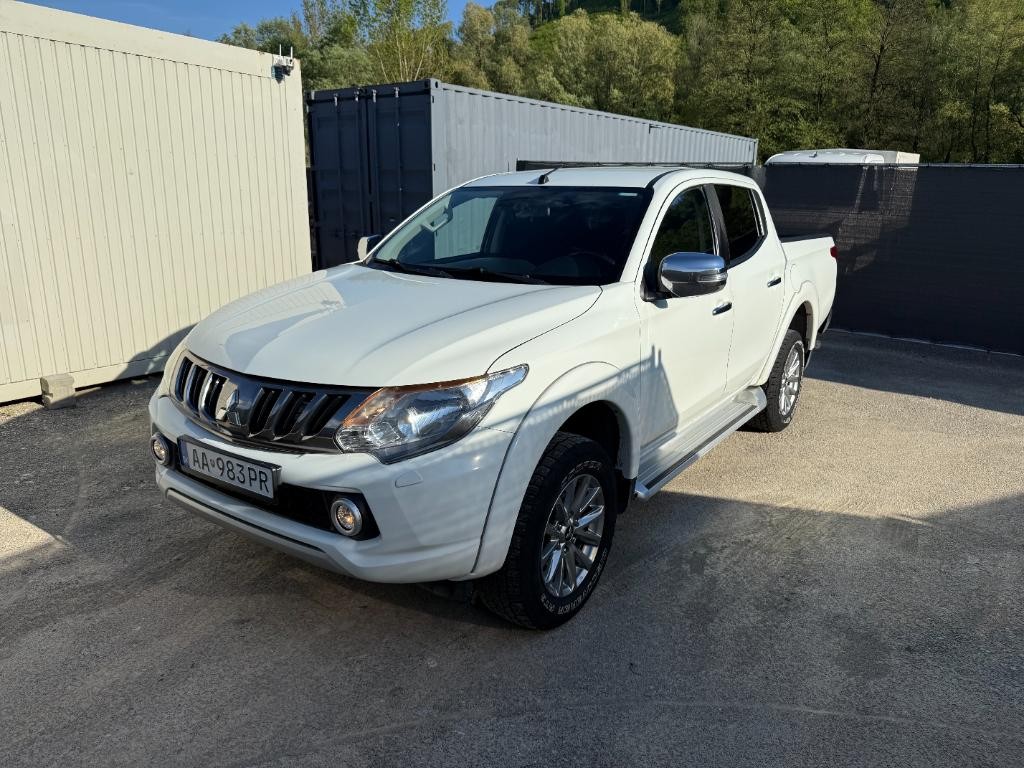 Mitsubishi L 200 2.4 DI-D Double Cab Invite