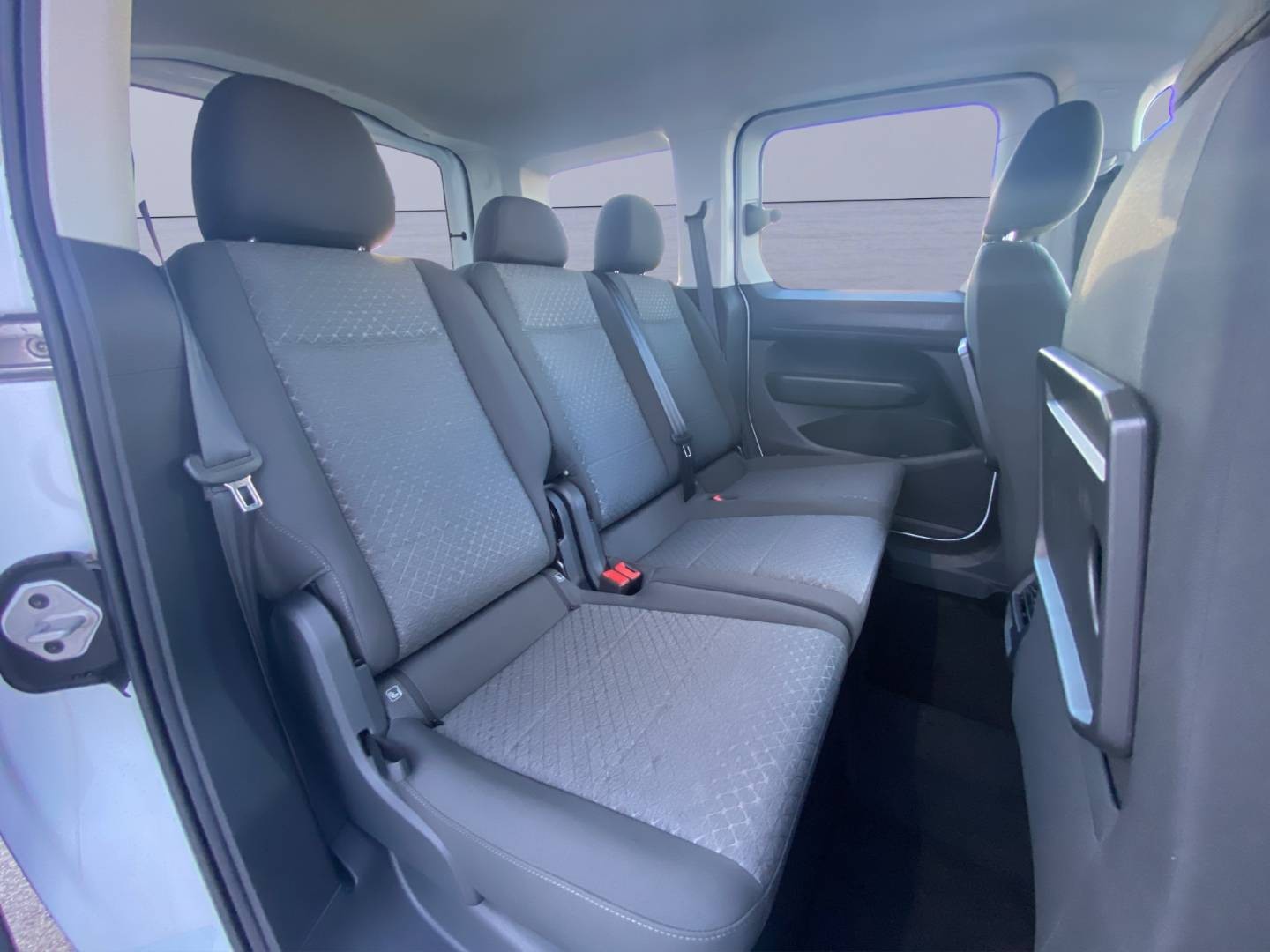 Ford Tourneo Connect Titanium L1 1.5 Ecoboost PHEV 150k