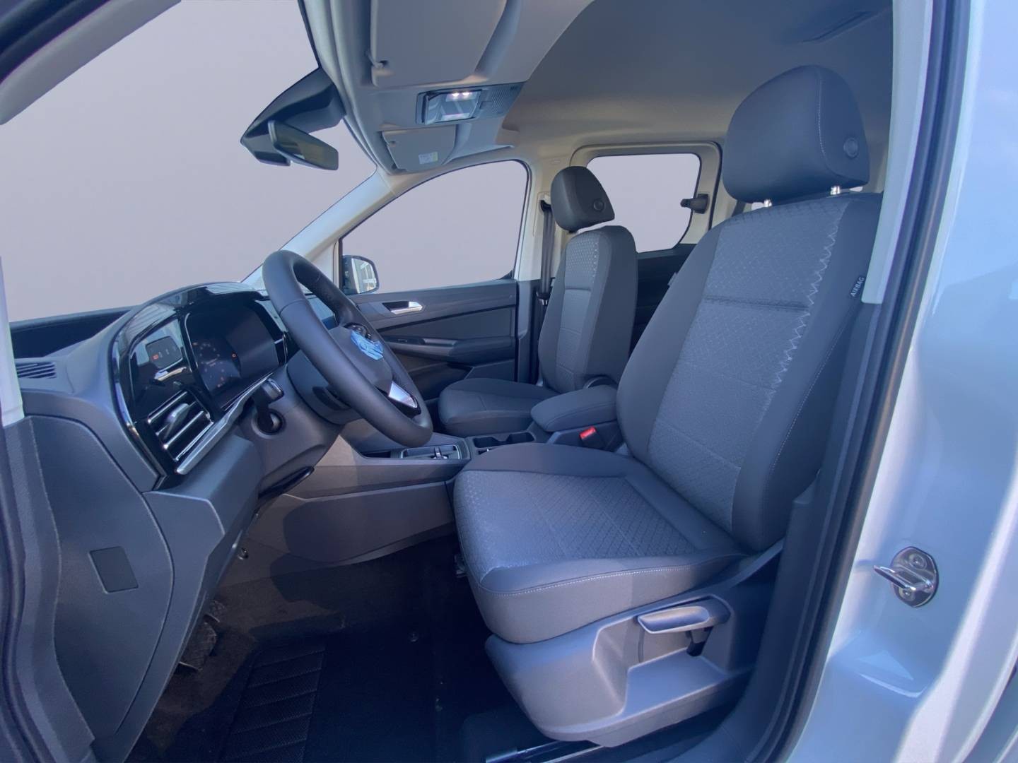 Ford Tourneo Connect Titanium L1 1.5 Ecoboost PHEV 150k
