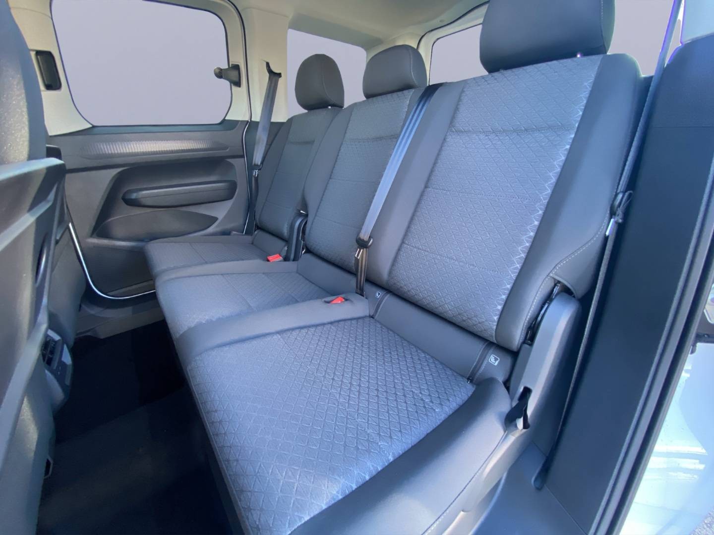 Ford Tourneo Connect Titanium L1 1.5 Ecoboost PHEV 150k