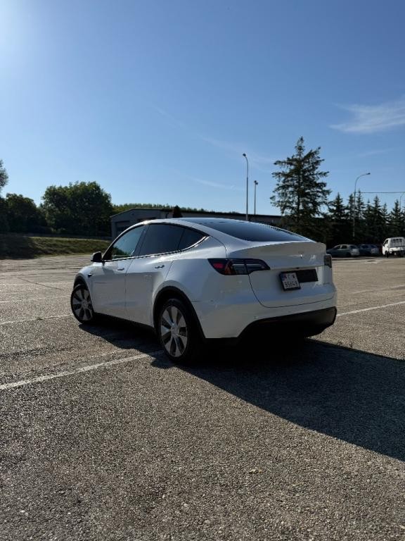 Tesla Model Y 79kWh Long Range AWD Autopilot