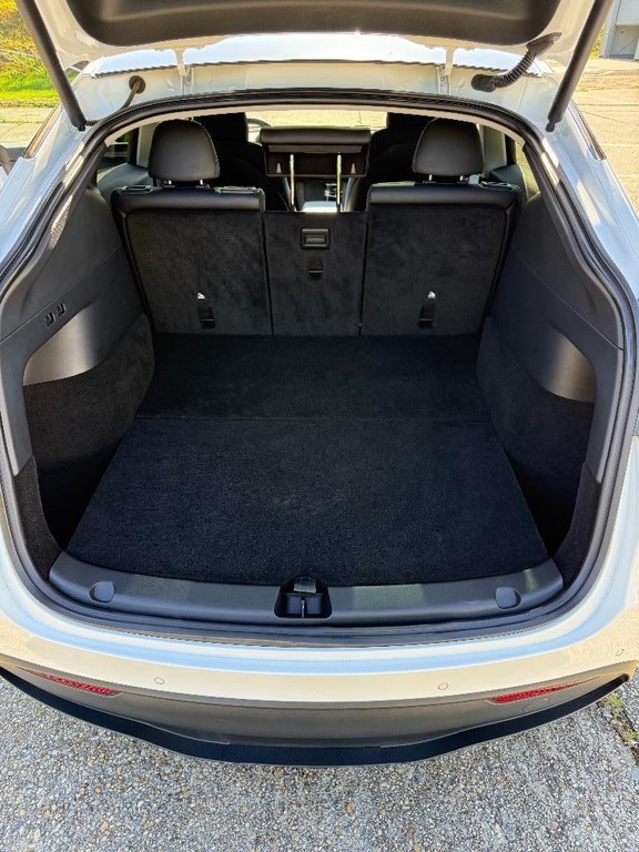 Tesla Model Y 79kWh Long Range AWD Autopilot