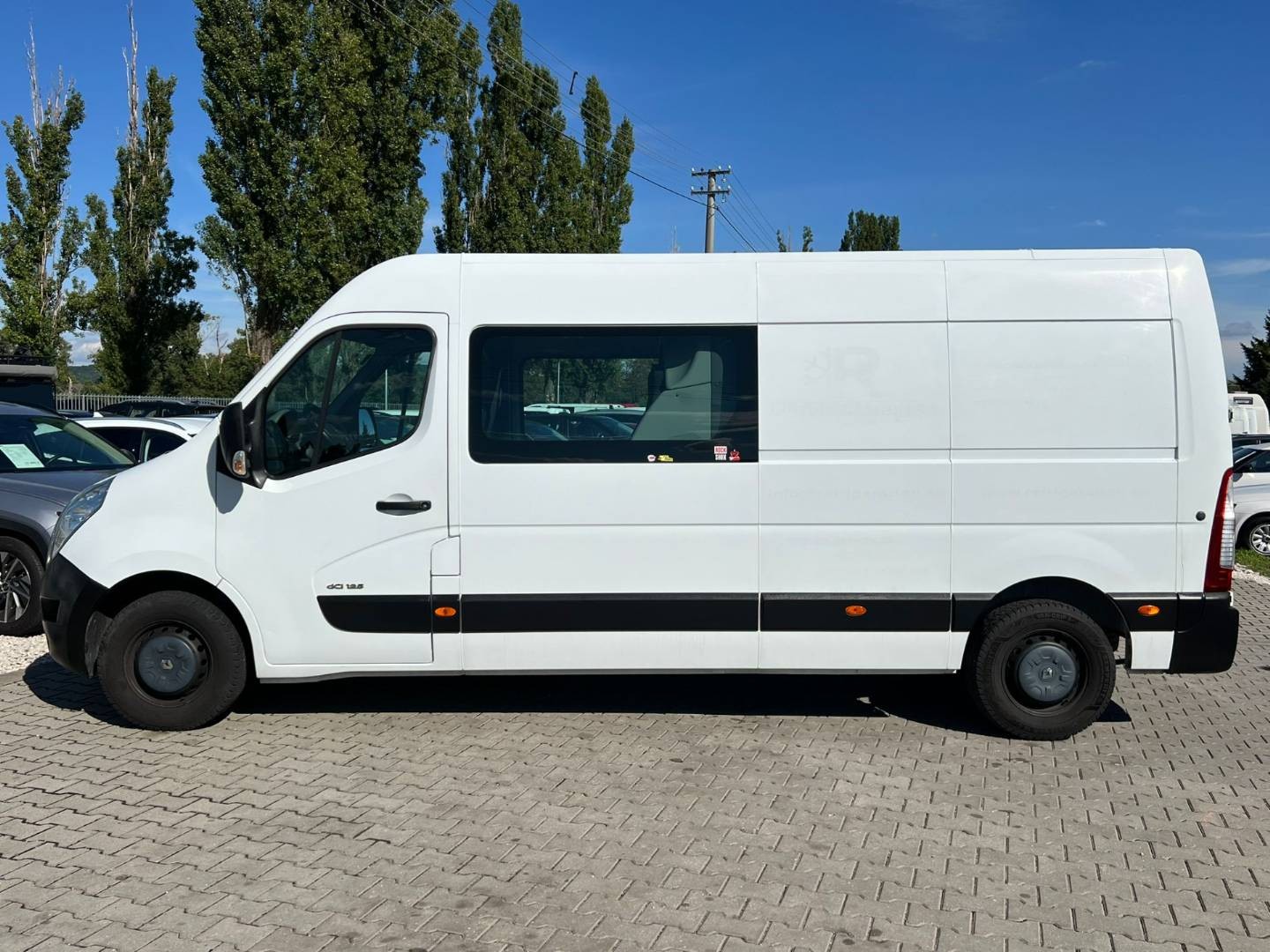 Renault Master 2.3 dci 92 kw 7 - miestne