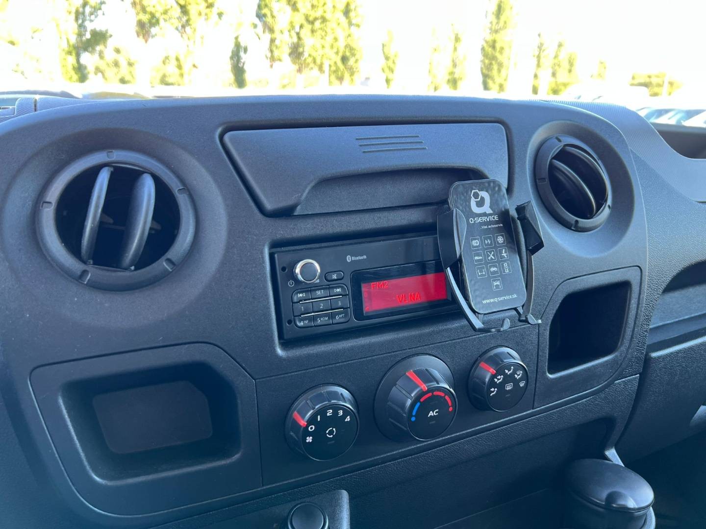 Renault Master 2.3 dci 92 kw 7 - miestne