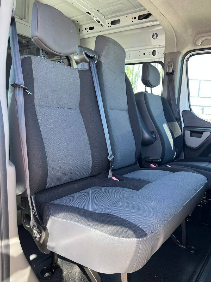 Renault Master 2.3 dci 92 kw 7 - miestne
