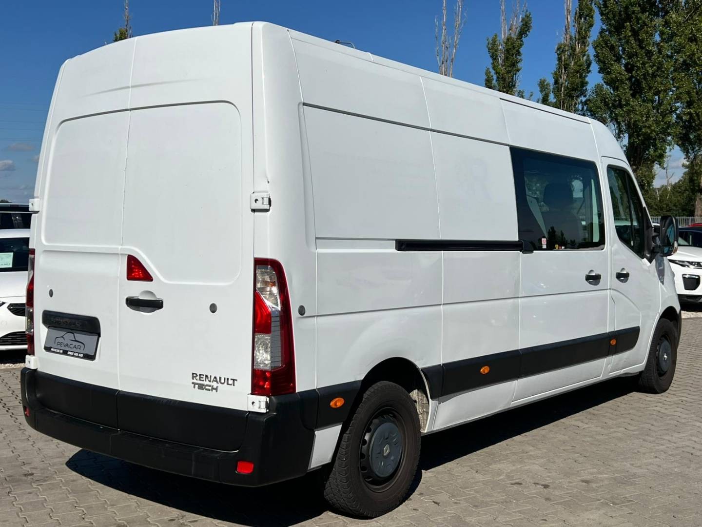 Renault Master 2.3 dci 92 kw 7 - miestne