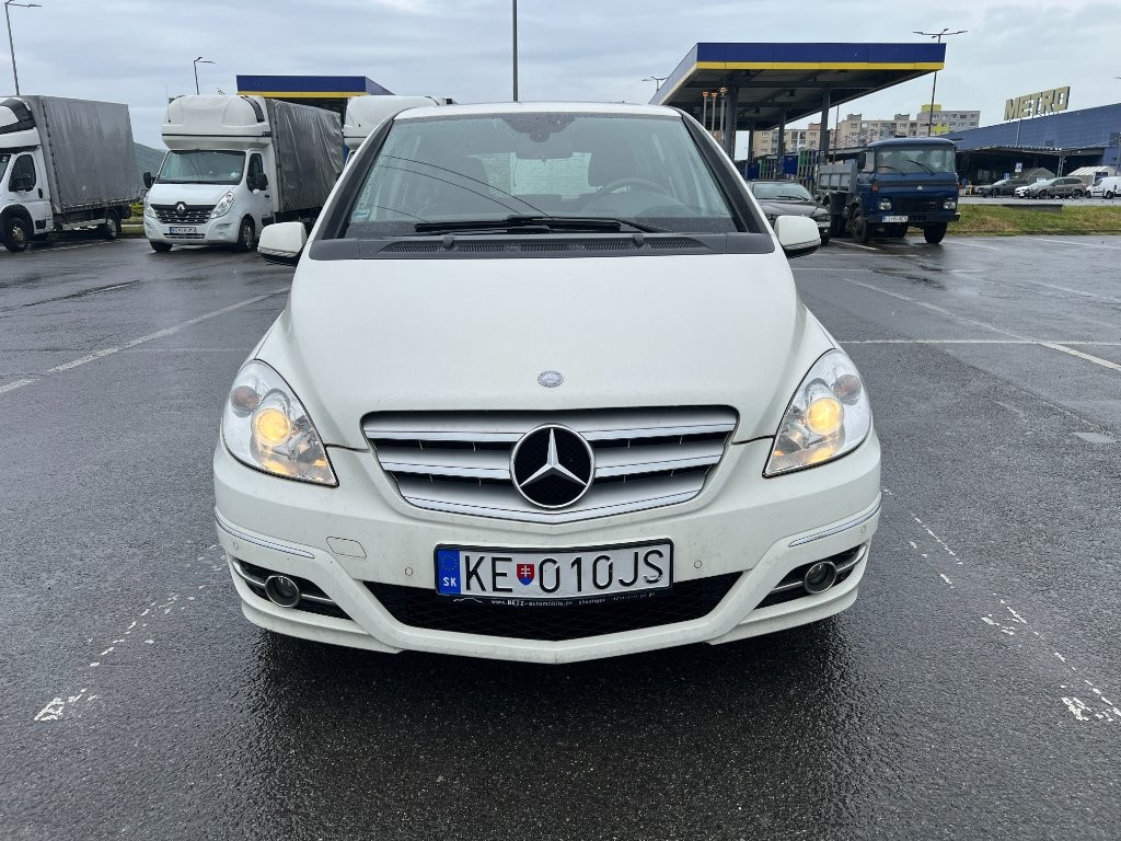Mercedes-Benz B-class