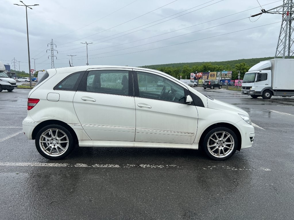 Mercedes-Benz B-class