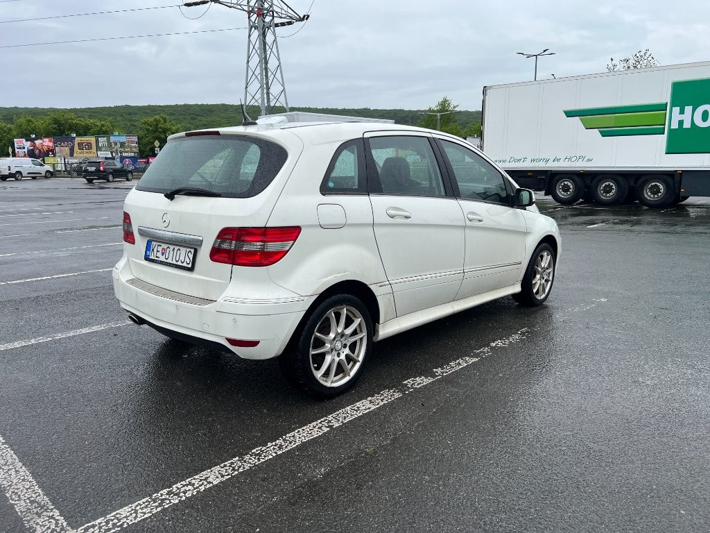Mercedes-Benz B-class