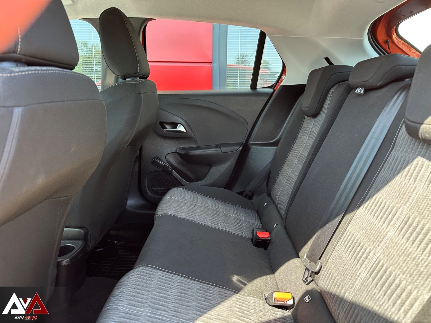 Opel Corsa 1.2 S&S Edition, 12 190km, Slovenské vozidlo