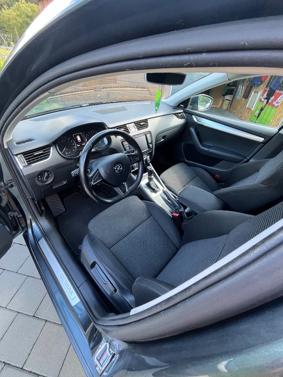 Škoda Octavia Combi 1.6 TDI 110k Active DSG