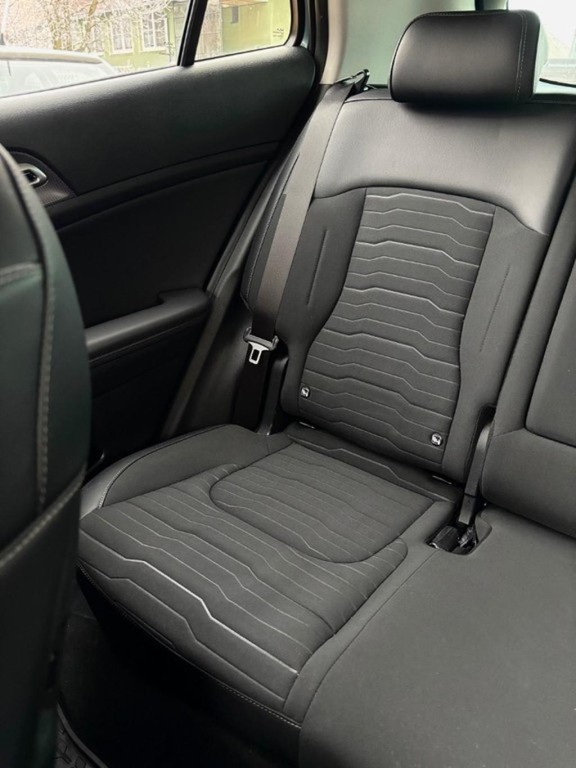 KIA Sportage 1.6 T-GDi mHEV Platinum 4WD A/T