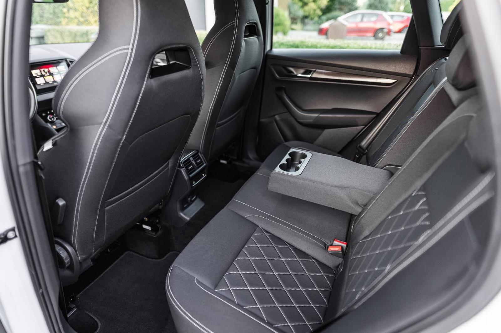 Škoda Karoq 2.0 TDI EVO SCR Sportline 4x4 DSG