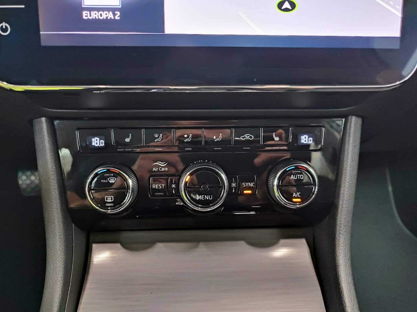 Škoda Superb Combi 2.0 TDI SCR Style DSG