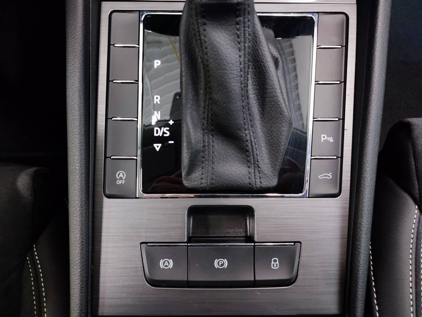 Škoda Superb Combi 2.0 TDI SCR Style DSG