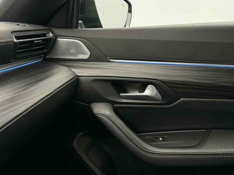 Peugeot 508 SW HYBRID GT CZ 1.maj