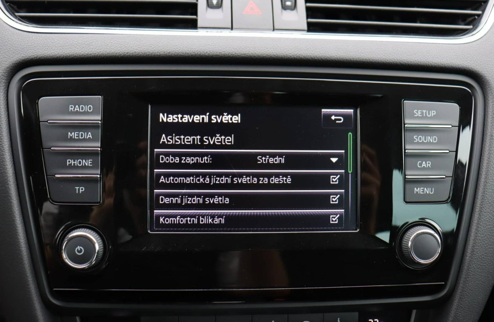 Škoda Octavia Combi 2.0 TDI Ambition DSG