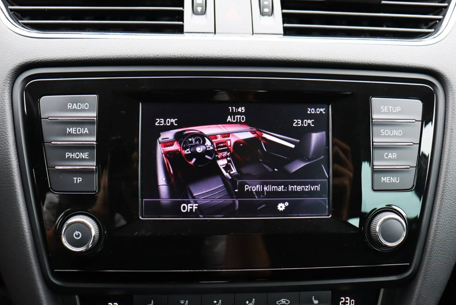 Škoda Octavia Combi 2.0 TDI Ambition DSG