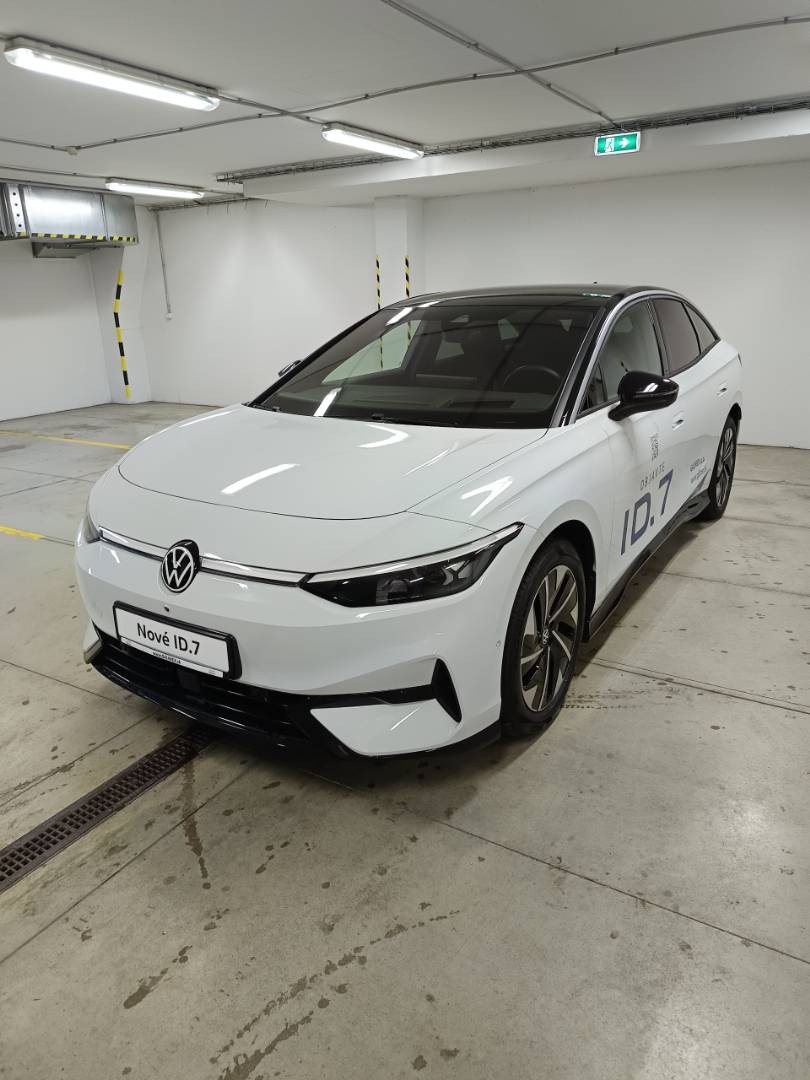 Volkswagen ID.7 77kWh Pro Limited