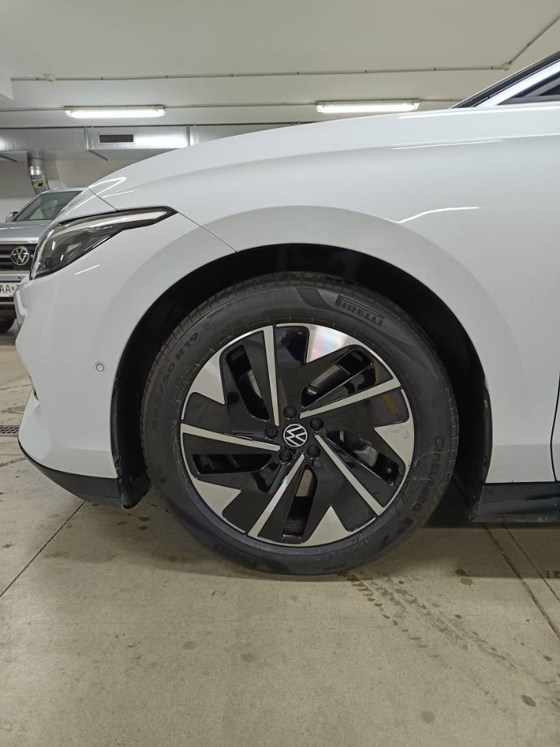 Volkswagen ID.7 77kWh Pro Limited