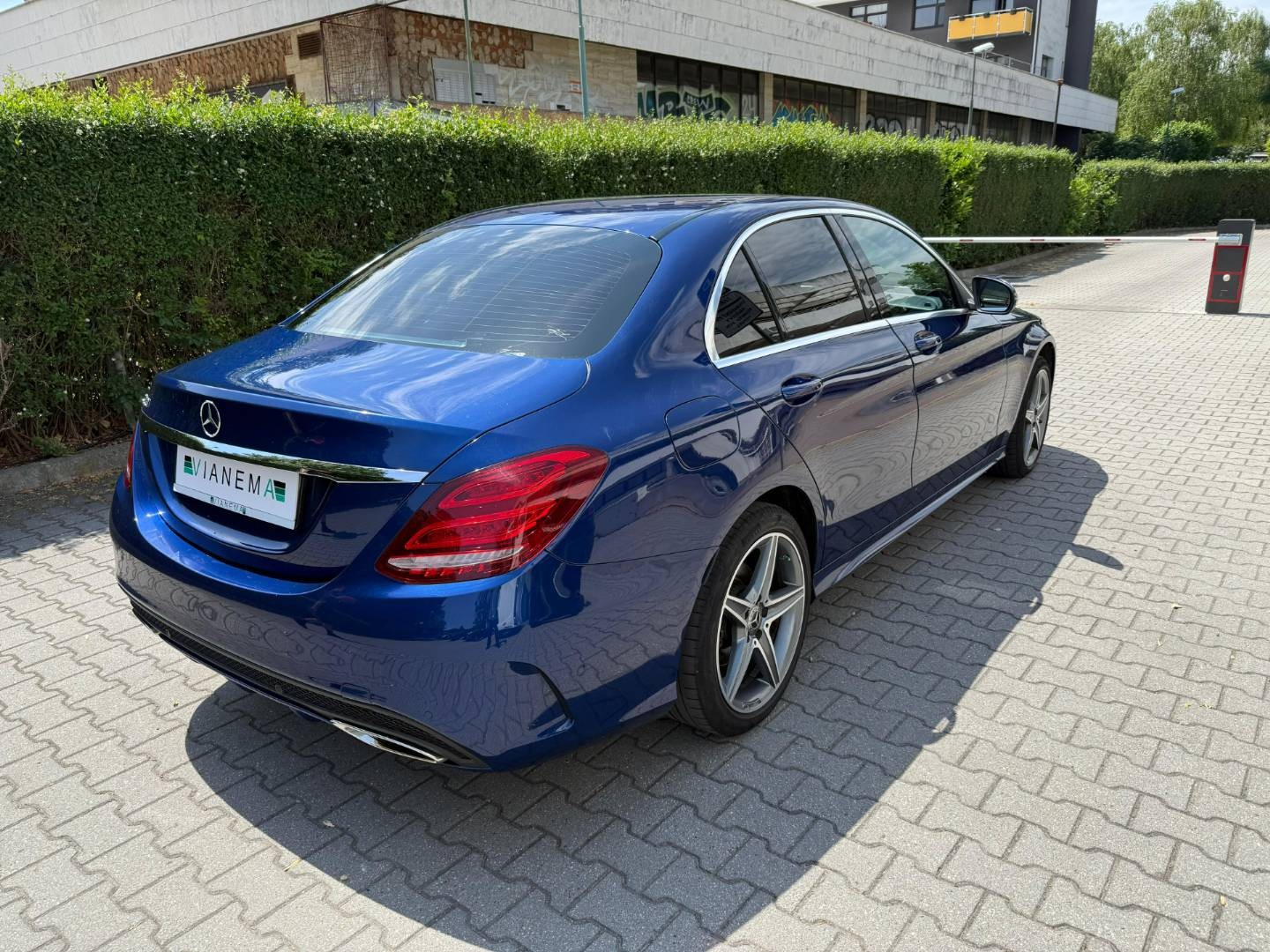 Mercedes-Benz C trieda Sedan 180 A/T