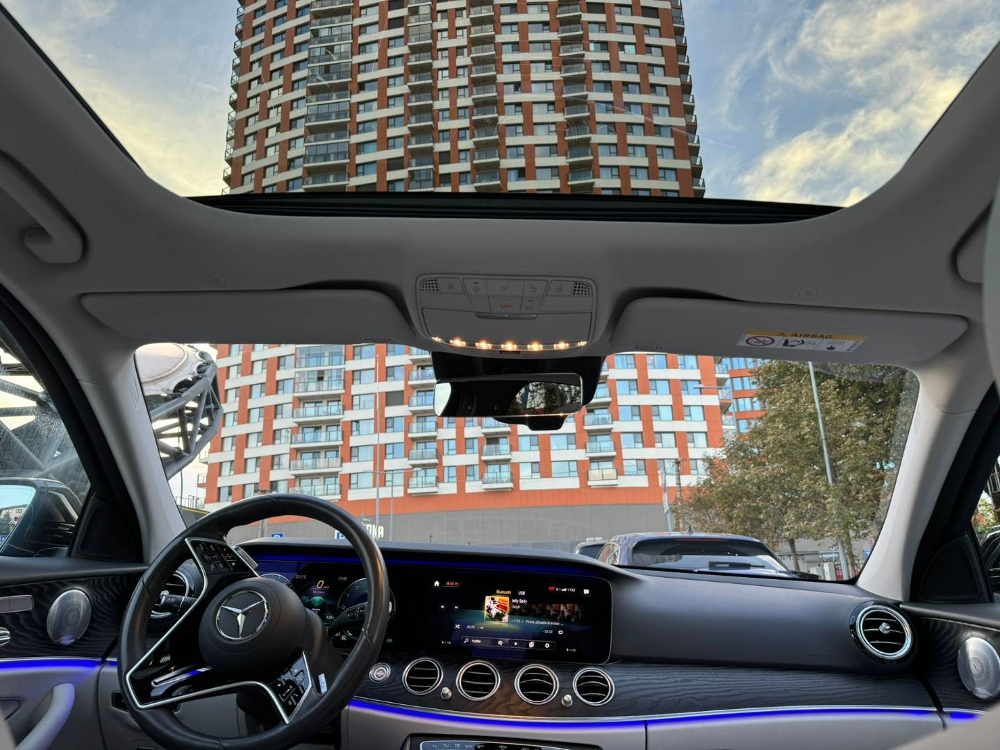 Mercedes-Benz E trieda Sedan 300 de 4MATIC A/T