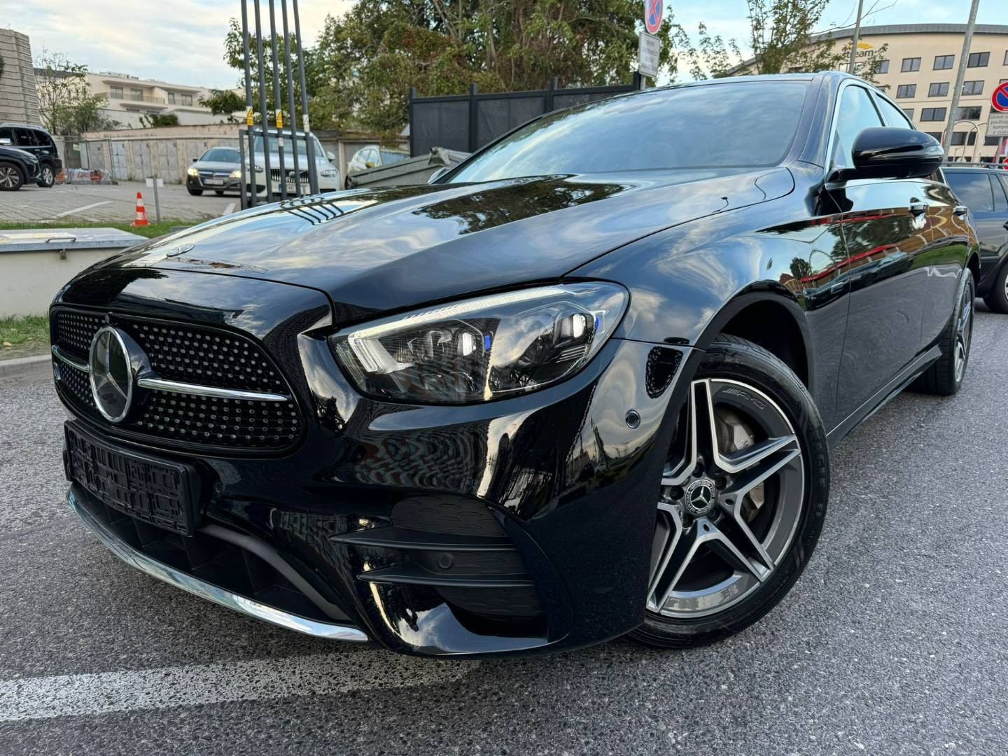 Mercedes-Benz E trieda Sedan 300 de 4MATIC A/T