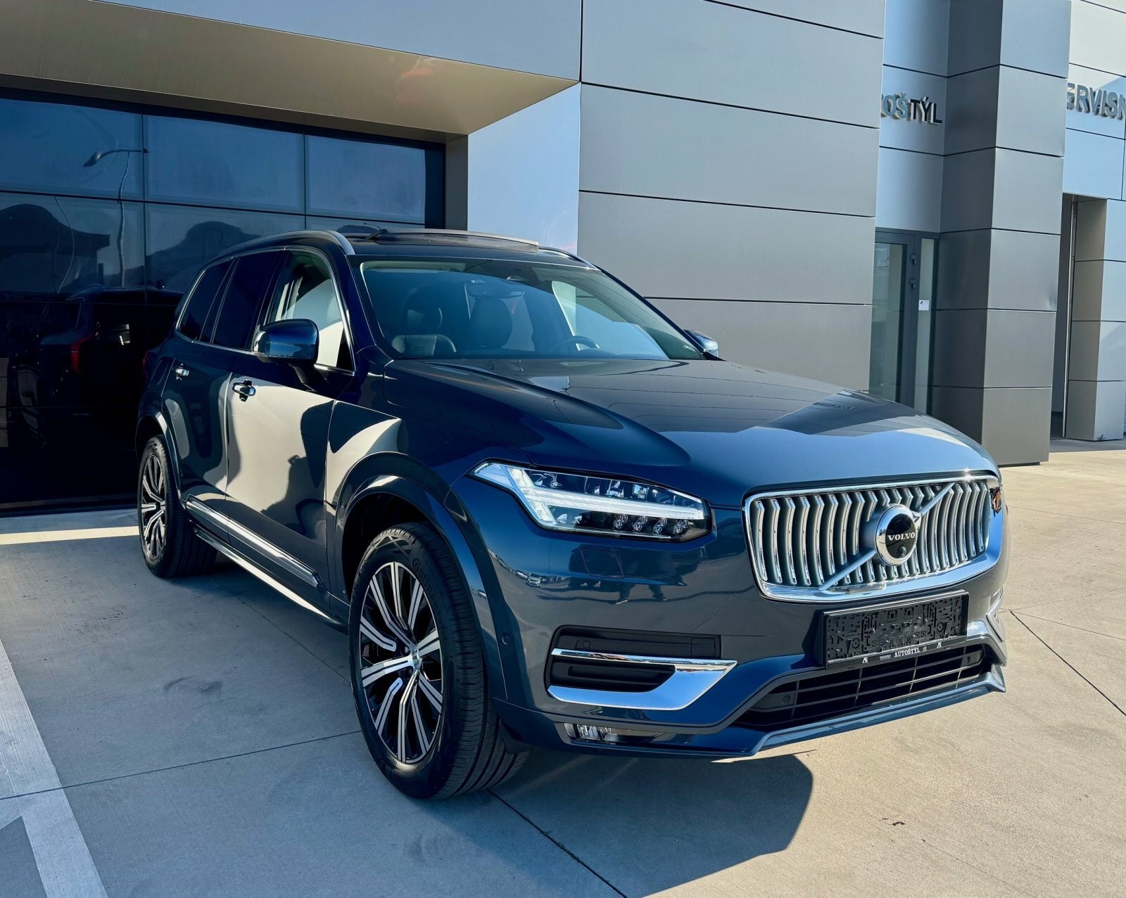 Volvo XC90 B5 (D) AWD AT8 PLUS BRIGHT 7s.