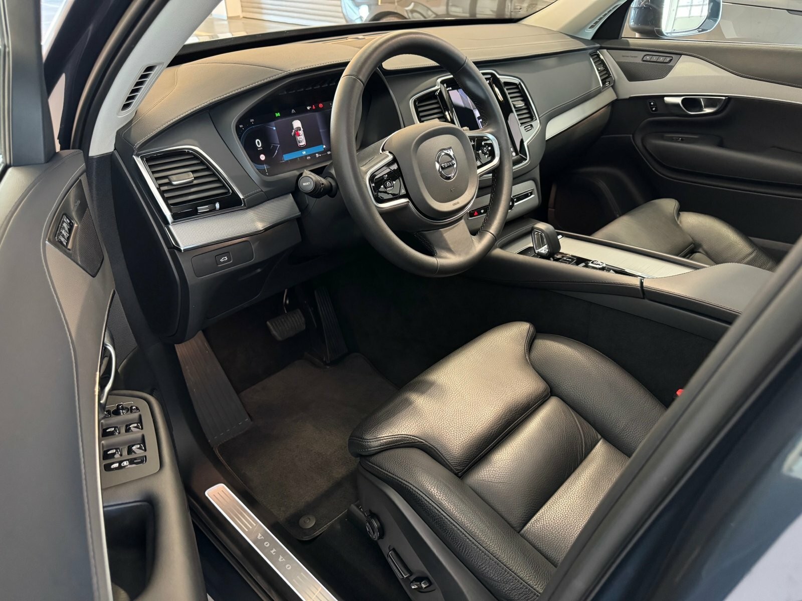 Volvo XC90 B5 (D) AWD AT8 PLUS BRIGHT 7s.