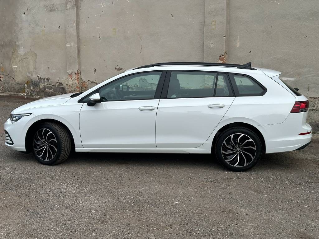 Volkswagen Golf Variant Life 2.0 TDI / NOVÉ VOZIDLO /  V ZÁRUKE / ODPOČET DPH