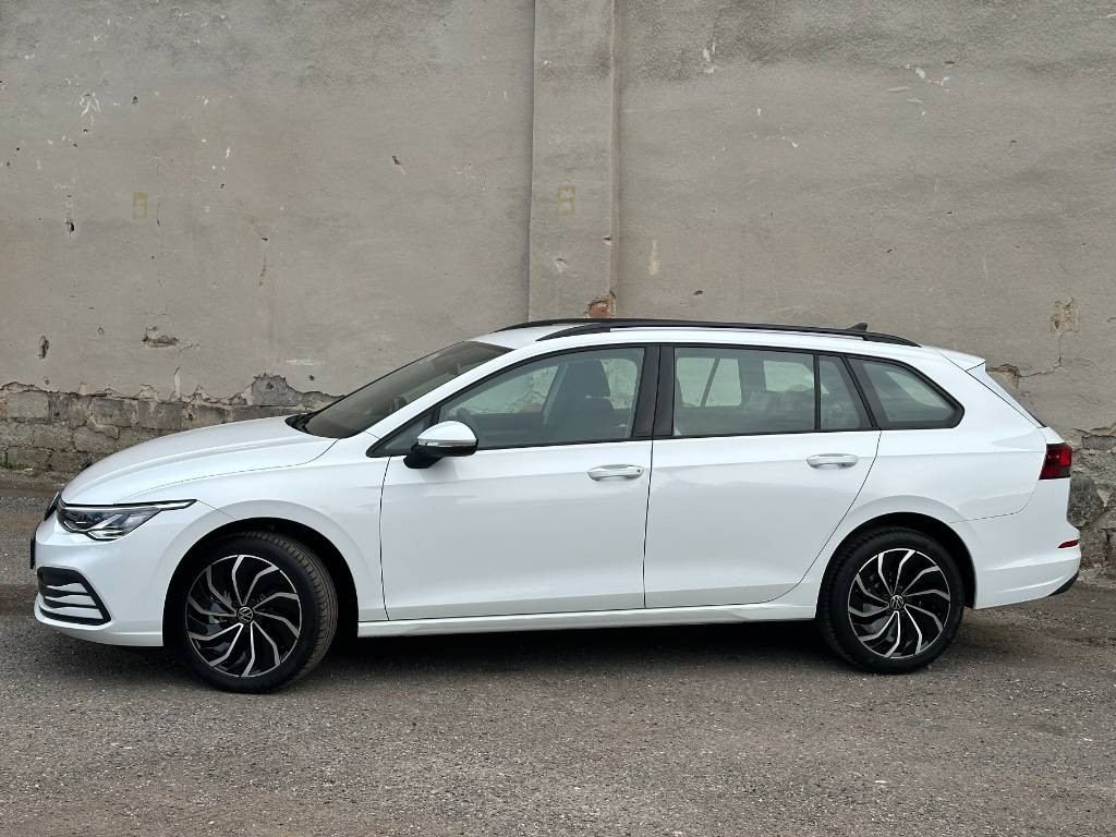 Volkswagen Golf Variant Life 2.0 TDI / NOVÉ VOZIDLO /  V ZÁRUKE / ODPOČET DPH