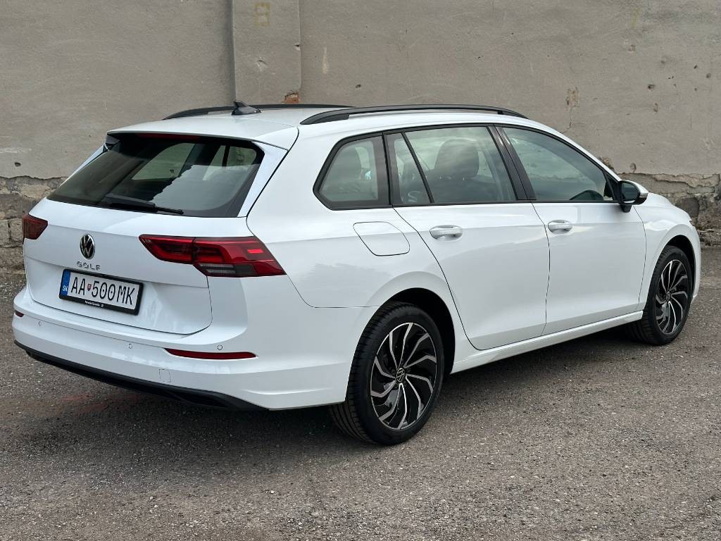 Volkswagen Golf Variant Life 2.0 TDI / NOVÉ VOZIDLO /  V ZÁRUKE / ODPOČET DPH